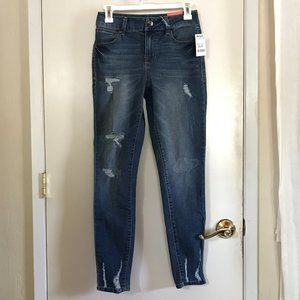 NWT Junior's 5 Ripped Denim Jeans Stretchy Skinny
